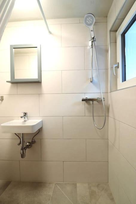 Schickes Zimmer Mit Top-Ausstattung In Idealer Lage Feldkirch Exteriér fotografie