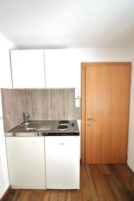 Schickes Zimmer Mit Top-Ausstattung In Idealer Lage Feldkirch Exteriér fotografie