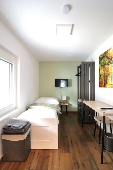 Schickes Zimmer Mit Top-Ausstattung In Idealer Lage Feldkirch Exteriér fotografie